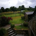 Les Trois Voisins Bourseigne-Vieille