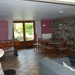 Les Trois Voisins Couette-café Bourseigne-Vieille