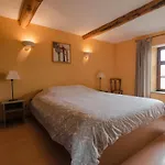 Les Trois Voisins Bourseigne-Vieille