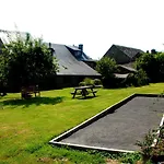 Les Trois Voisins