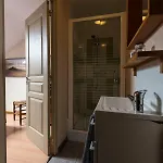 Couette-café Les Trois Voisins 3*