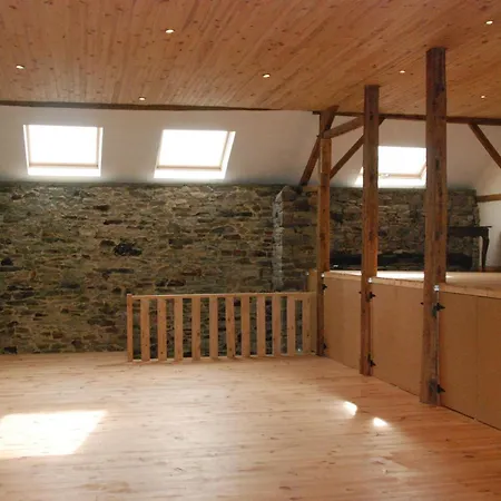 Les Trois Voisins 3* Bourseigne-Vieille