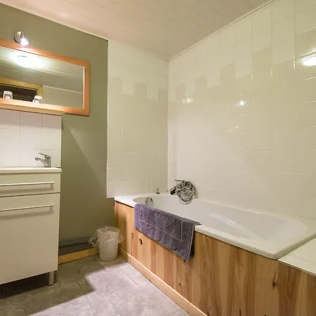 B&B Les Trois Voisins Bourseigne-Vieille