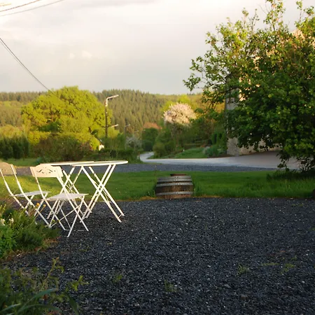 Les Trois Voisins 3*